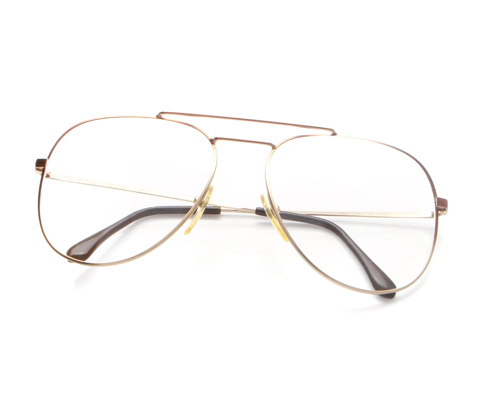 Vintage Hilton U-600 027